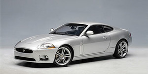 73633 Jaguar XK R Coupe Liquid Silver