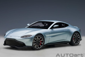 70276 Vantage 2019 Skyfall Silver