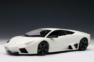 74594 Reventon Matt White