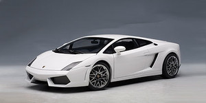 74587 Gallardo LP560-4 white