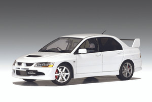 77182 Lancer Evolution VIII White