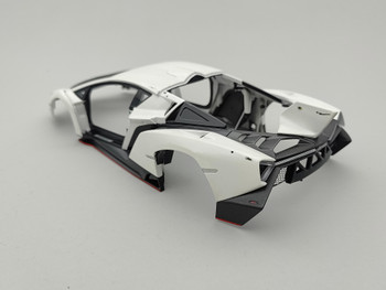 Lamborghini Veneno White -  Body