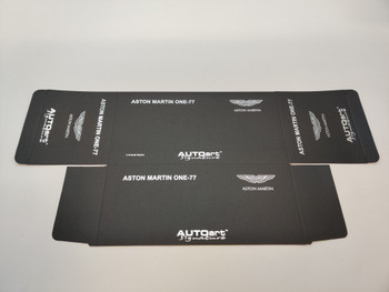 Box Sleeve - 70244 Aston Martin One-77 (morning frost white) 2009 Box Sleeve - 70244 Aston Martin One-77 (morning frost white) 2009