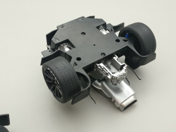 McLaren P1 Matt White - Wheels / Chassis / Engine McLaren P1 Matt White - Wheels / Chassis / Engine