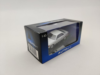#84 1/43 56212 Mercedes benz 500 SEC Silver #84 1/43 56212 Mercedes benz 500 SEC Silver