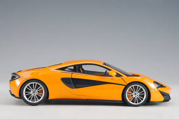 1/18 McLaren 570S Orange 1/18 McLaren 570S Orange