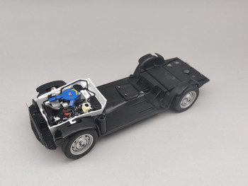 Mazda New Cosmo Sport White - Chassis / Engine Mazda New Cosmo Sport White - Chassis / Engine