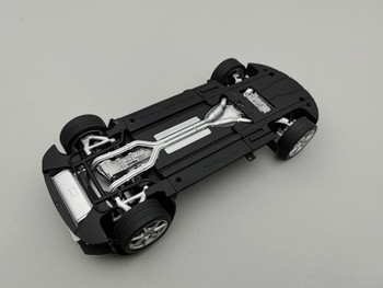 Aston Martin V8 Vantage Titanium Silver - Chassis Aston Martin V8 Vantage Titanium Silver - Chassis
