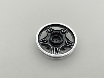 Honda CB750F Baribari Legend Red - Rear Wheel