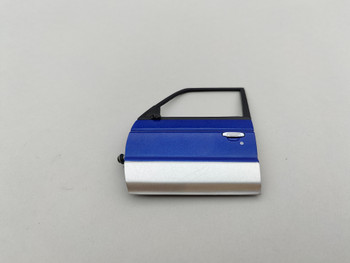 Mitsubishi pajero LWB LHD Blue - Door Leftt Side Mitsubishi pajero LWB LHD Blue - Door Leftt Side
