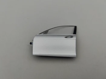 Mercedes Benz C-Class Estate Elegance Silver - Door Left Side