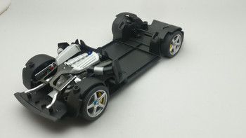 Porsche Carrera GT Yellow - Chassis