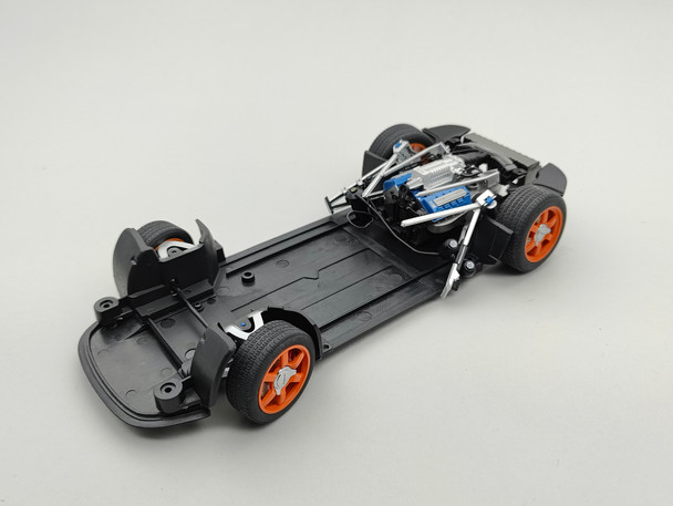 Ford GT 2004 Blue / Orange #40 - Chassis / Engine 