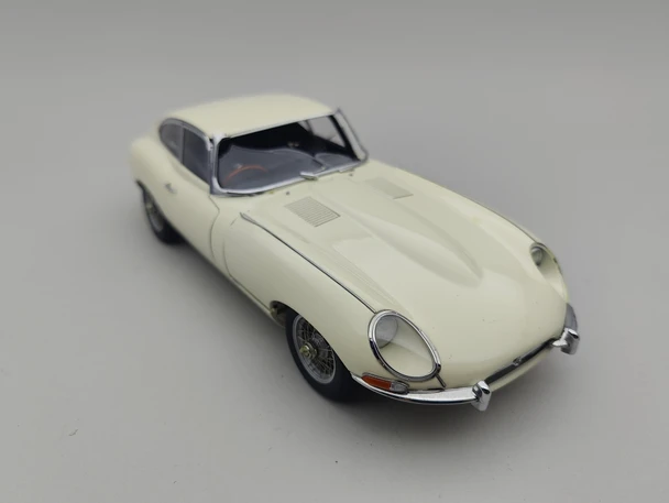 #222 - 73613 Jaguar E-Type Coupe Series I 3.8 - Cream