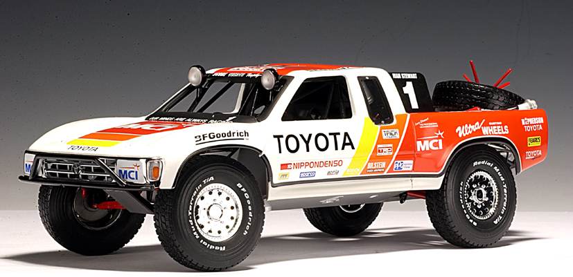 AUTOart トヨタレーシングトラック #11 1/18 Now stock, parts for 80011 1997 Toyota Racing Truck Ivan