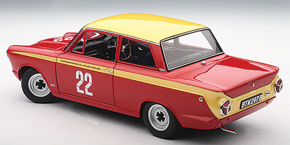 Miniature AUTOart 1/18 - Ford Cortina GT 1964 - Vainqueur Rallye Safari - Neuve