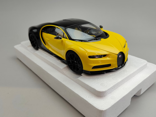#155 - 70994 Bugatti Chiron Yellow - AUTOart Spares