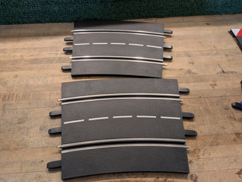 (2) Carrera 20578 - 1:32 1:24 Digital Analog 4/15 Curves