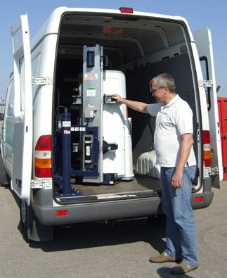 Powermate Liftgate In-Vehicle Lift (28 Inches) - Powermate LG-3