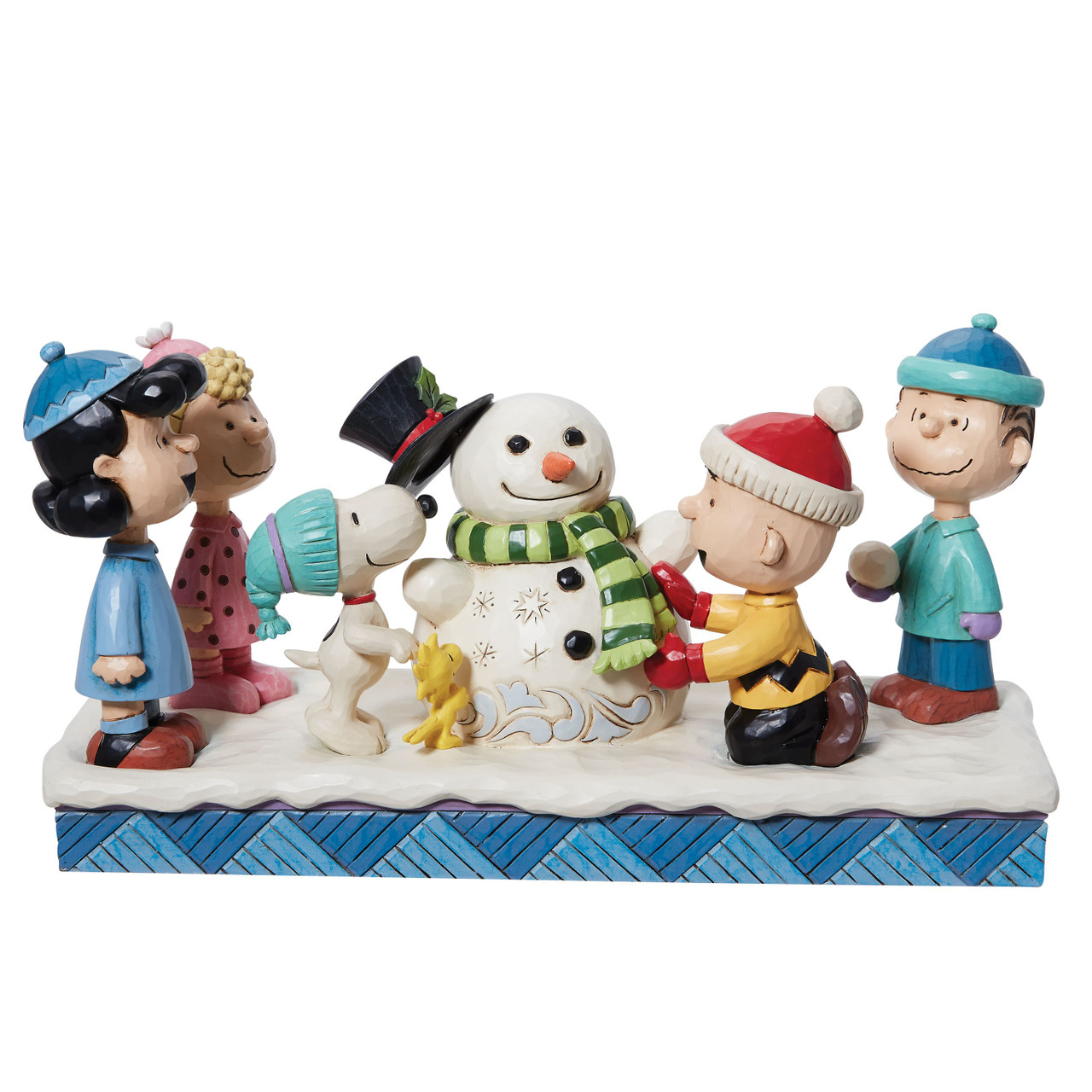 Peanuts Gang & Snoopy WINTER FUN Building A Snowman 5.12 Figure