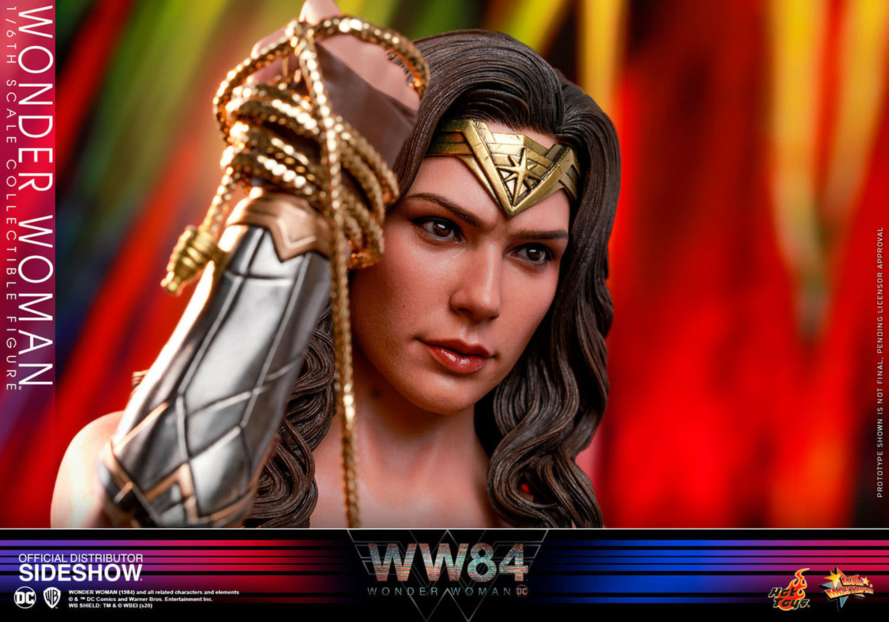 Wonder Woman Sixth Scale Figure