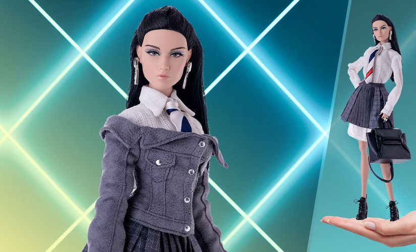 EDGE OF NIGHT AMIRAH MAJEED Meteor Collection LTD 525 Dressed Doll