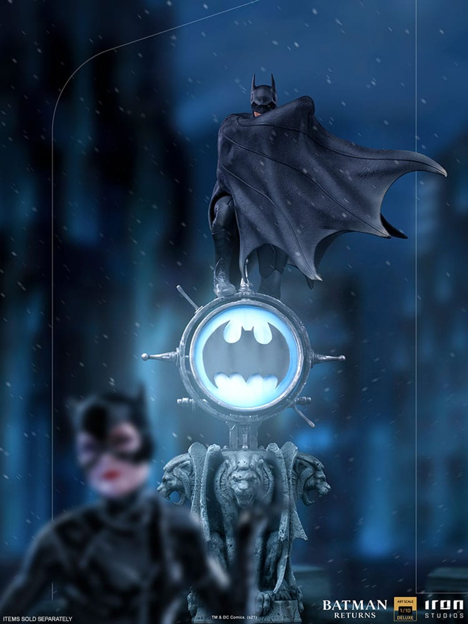 Batman Returns BATMAN Deluxe DC Comics 1:10 Art Scale Statue by Iron  Studios - O'Smiley's Dolls & Collectibles, LLC