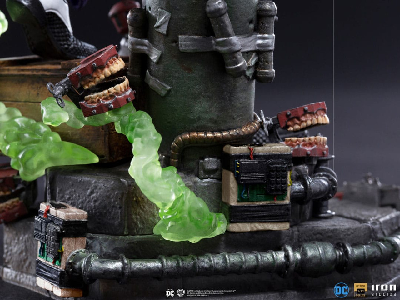 DC Comics JOKER DELUXE Limited Edition 1:10 Art Scale Statue