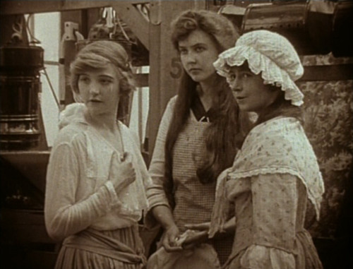 A Girl's Folly (1917) DVD