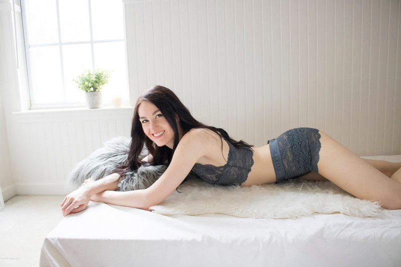 Guest Post: Review of FOXERS lace set, as seen on Shadow Hunters