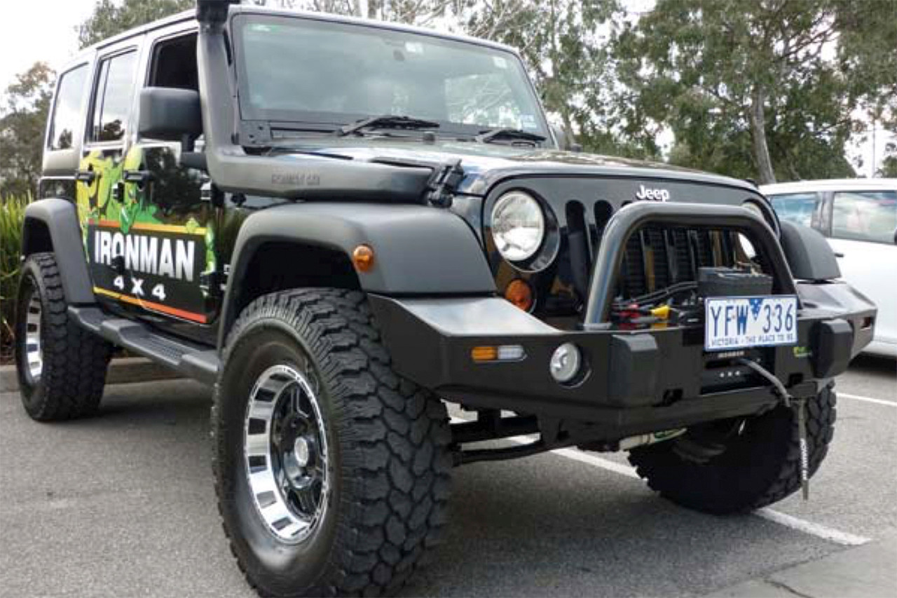 Jeep Wrangler JK Commercial Deluxe Bull Bar