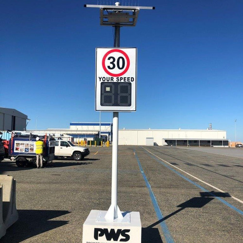 Solar radar speed sign