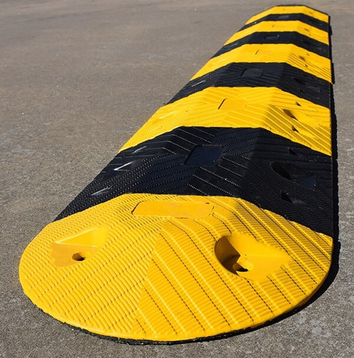 RS350AU flat top profile rubber speed hump