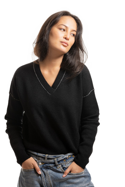 PAYCHI GUH 'AIRY SHAKER' V-NECK