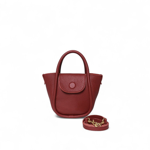  OLIVEVE MINI ELLIS CORSSBODY- ONYX CROSSBODY, MAGNETIZED CLOSURE- FRONT VIEW SHOWING STRAP 