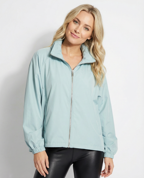 MOORER 'LEHUA' OVERSIZE JACKET - FRONT VIEW WITH MODEL