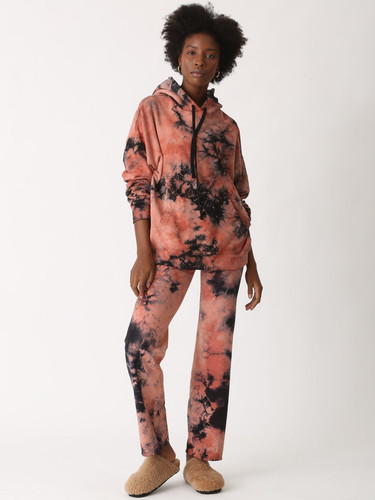 Elevate Your Comfort Game with Electric & Rose Lounge Wear