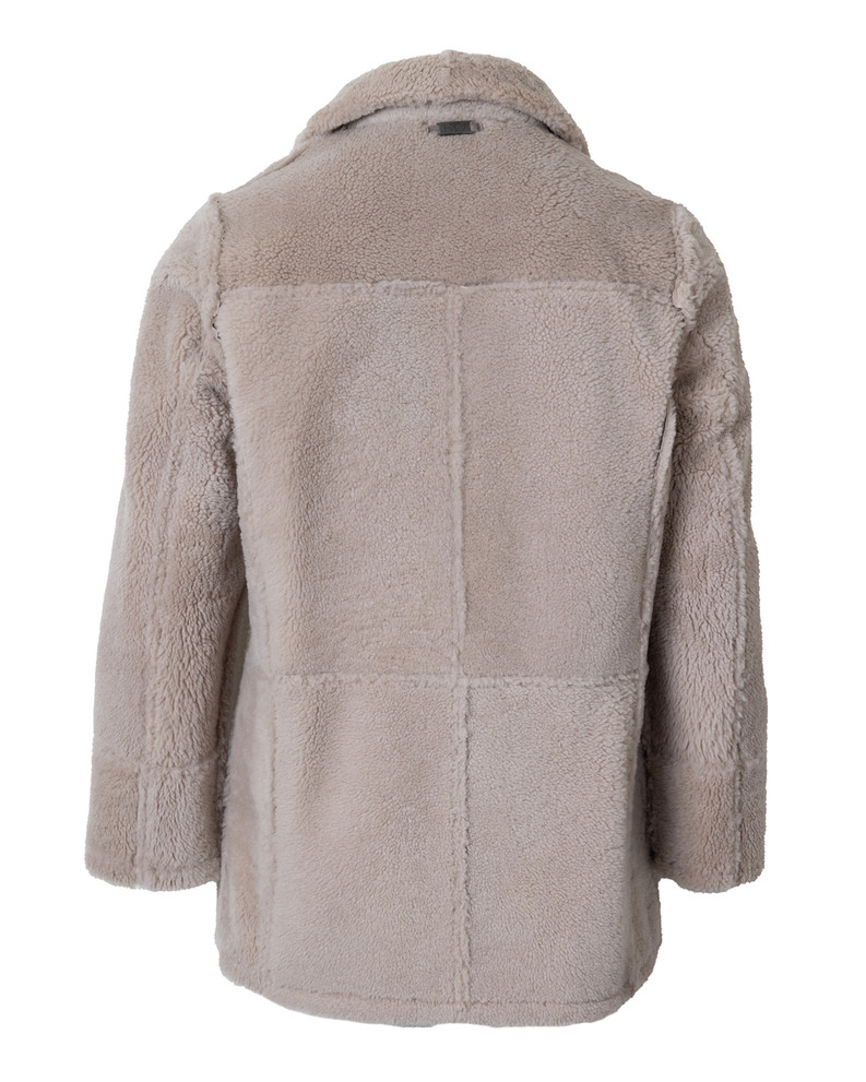 Real Fur
Dyed Shearling Lamb
Fur Origin: Spain
Reversible
Dry cleaning NOT recommended


Made in Canada