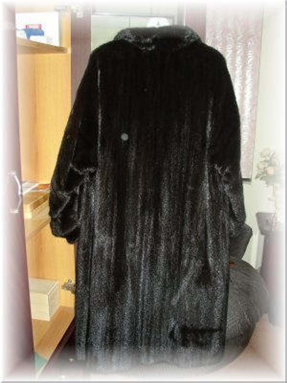 Black Ranch Mink Fur Coat - furoutlet