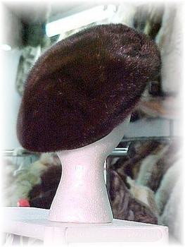 Full Skin Mahogany Mink Fur Beret