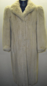 Vintage Full Skin White Mink Ladies Raccoon vintage Fur coat Stand Up Collar Straight Sleeves Size: Large Light, Very Warm and Comfortable Hook and Eye Closure Fur Origin: USA Manufacturing: USA Vintage is a Pre-Owned Or Estate Piece One Of a kind, From Our Fur Collections Shoulder To Shoulder: 17" Inside Cross back:14" Collar to Bottom:45" Sweep:56" Neck to Sleeve: 28" Vintage Full Skin White Mink Ladies Raccoon vintage Fur coat Stand Up Collar Straight Sleeves Size: Large Light, Very Warm and Comfortable Hook and Eye Closure Fur Origin: USA Manufacturing: USA Vintage is a Pre-Owned Or Estate Piece One Of a kind, From Our Fur Collections Shoulder To Shoulder: 17" Inside Cross back:14" Collar to Bottom:45" Sweep:56" Neck to Sleeve: 28"