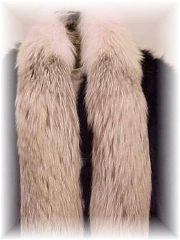 Cross Fox Fur Scarf Full Skin Fur Scarf Width: ~4" Length: ~80" Padded Grosgrain Lining Fur Origin: Norway Manufacturing: USA