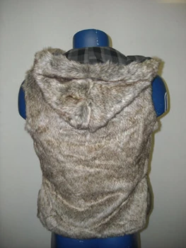 Faux Fur Beaver Faux Fur Beaver Zipper Closure Origin: Norway Manufactured: USA