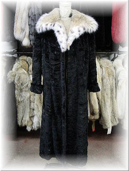 Sheared Mink Fur Coat with Full Skin Lynx Fur Collar Sheared Mink Fur Coat with Full Skin Lynx Fur Collar