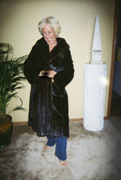 Full Lenth Mahogany Mink Fur Coat Vintage Full Lenth Mahogany Mink Fur Coat Vintage