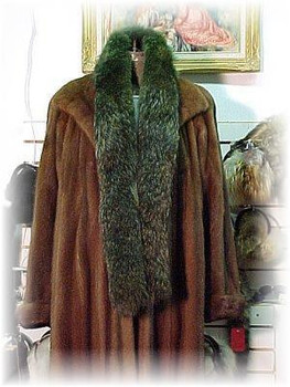 Full Skin Dyed Dark Green Coyote Fur Scarf