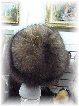 Full Skin Crystal Fox Fur Hat 1