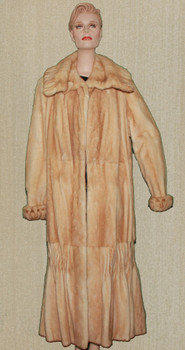 Fur Coat Ful Pelt Light Gold Mink Design Fur Coat Ful Pelt Light Gold Mink Design
