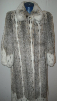 Faux Fur Designer Long Coat Faux Fur Long Coat Glamorous Faux Fur Coat Length: 48 Inches Manufactured: USA Faux Fur Designer Long Coat Faux Fur Long Coat Glamorous Faux Fur Coat Length: 48 Inches Manufactured: USA