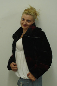 Shreared Black & Red Fox Jacket with Zipper Shreared Black & Red Fox Jacket with Zipper